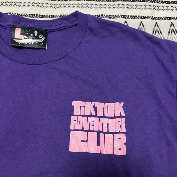 TikTok Adventure Club Tee Size Large - Picture 3 of 4